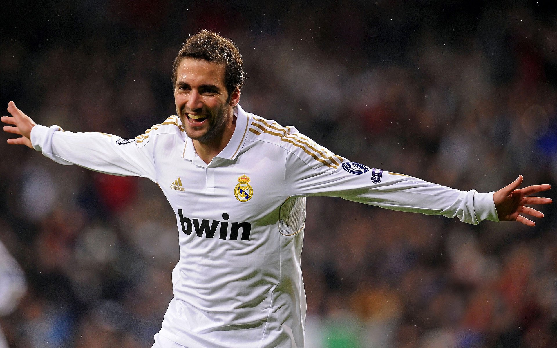 皇马主场2-1战胜马竞，德比战取胜，皇马2_0马竞